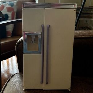 Vintage Tyco deluxe Refrigerator